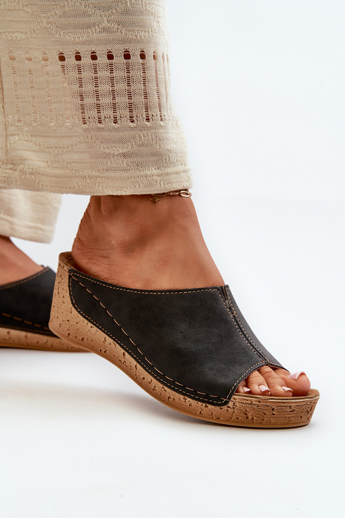 Wygodne Klapki Damskie Na Koturnie Inblu NG000002 Czarne