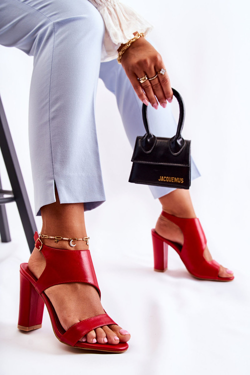 Skórzane Sandały Z Wycięciem Czerwone Maronni