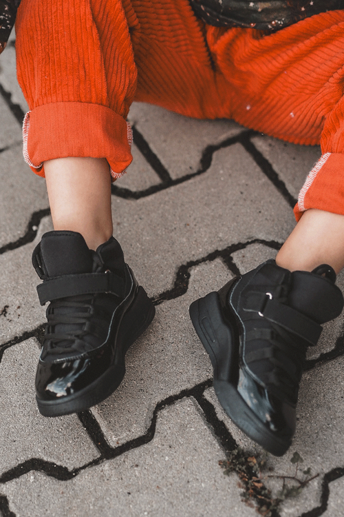 Dziecięce Sportowe Buty Sznurowane Czarne Darina