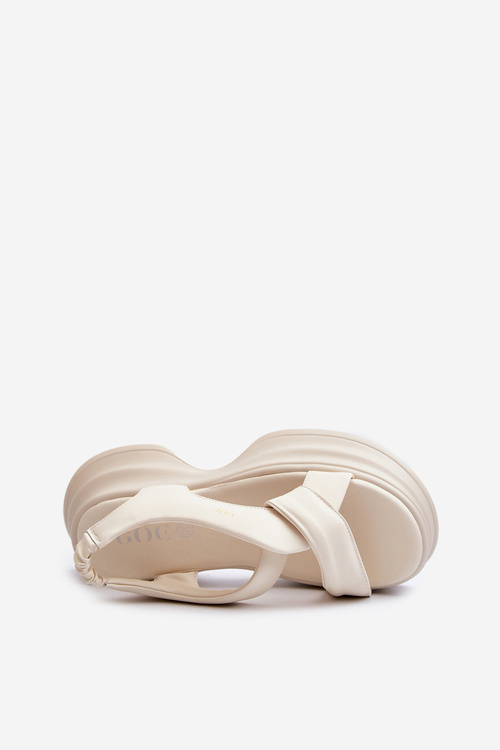 Skórzane Sandały Damskie Na Masywnej Podeszwie Jasnobeżowe GOE NN2N4105