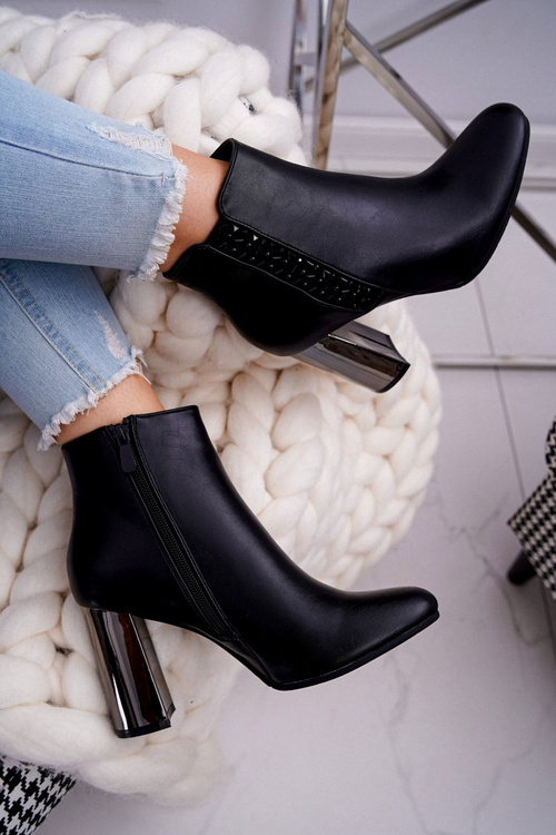 Botki Damskie Na Srebrnym Słupku Czarne Peve