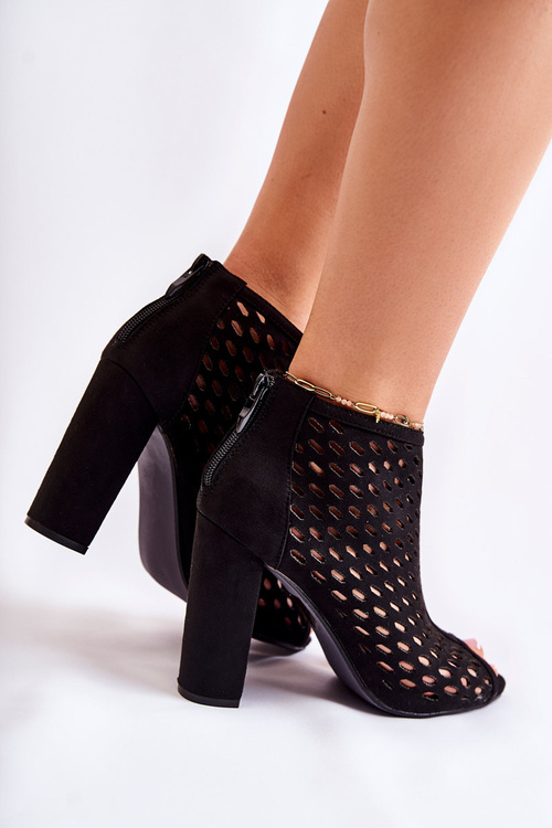Zamszowe Ażurowe Botki Czarne Jenissa