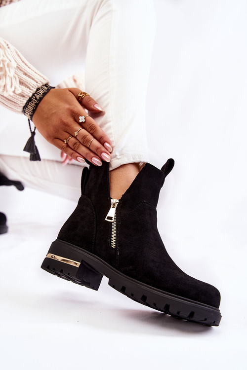 Zamszowe Botki Z Wycięciami Czarne Klarissa