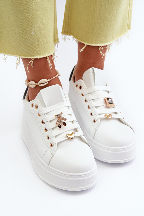 Sneakersy Damskie Na Platformie Z Przypinkami Eko Skóra Białe Cavisa