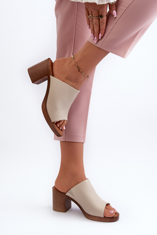 Eleganckie Lekkie Klapki Damskie Na Obcasie Beżowe Varnila