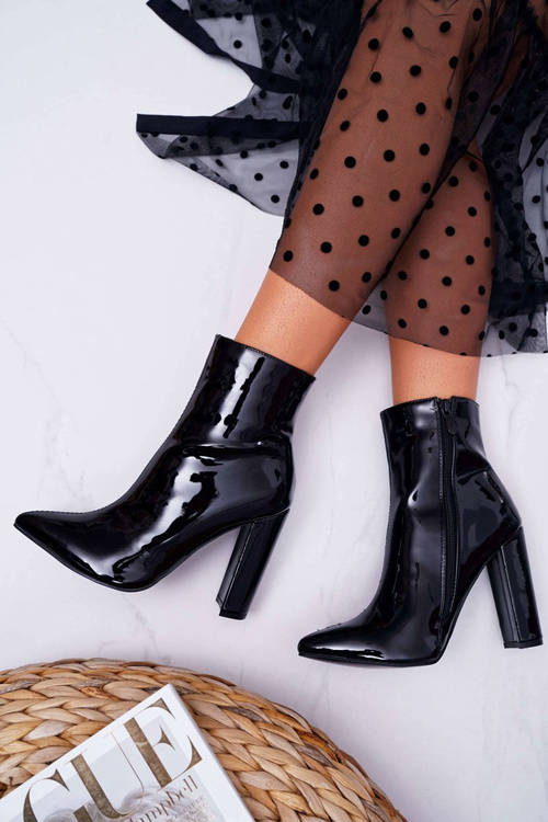 Botki Damskie Na Słupku W Szpic Lakierowane Czarne Demens