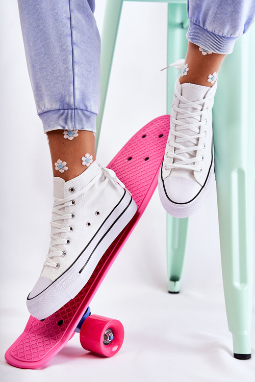 Klasyczne Wysokie Trampki Wiązane Białe Volterro