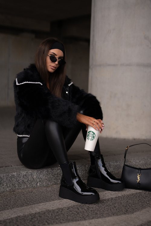 Lakierowane Botki Damskie Na Platformie I Koturnie Ocieplane Czarne Wloedia