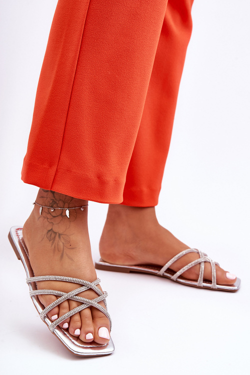 Damskie Klapki Z Paseczkami I Dżetami Srebrne Leomi