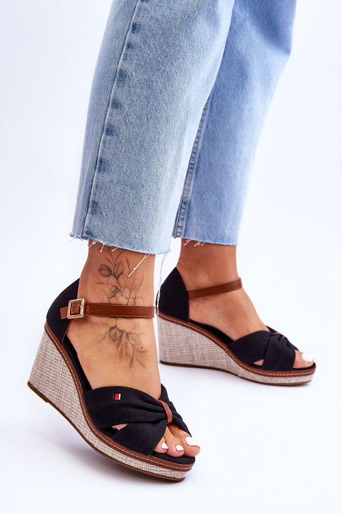 Sandały Damskie Na Plecionym Koturnie Czarne Judith