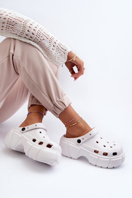 Klapki Damskie Piankowe Na Masywnej Podeszwie Białe Witima