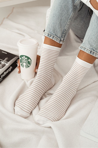 Damskie Skarpetki Bezuciskowe W Cienkie Paseczki Ecru