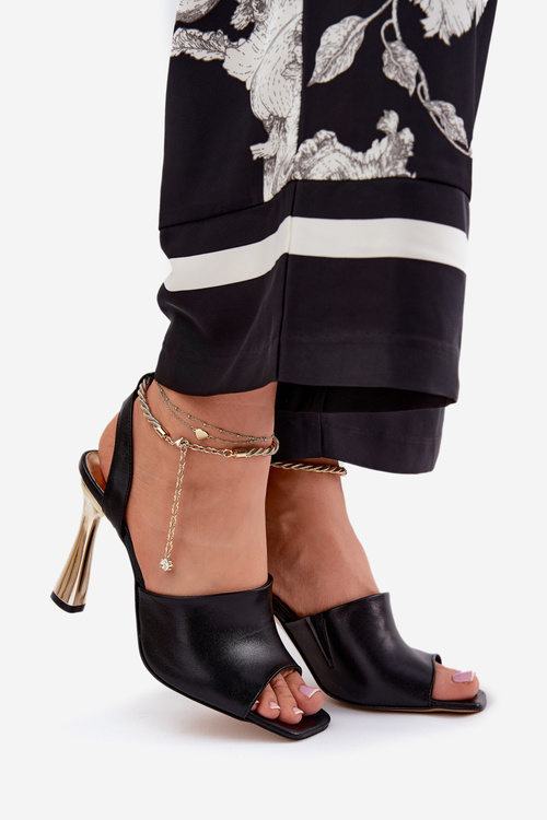 Skórzane Sandały Na Szpilce Z Ozdobną Bransoletą CheBello 4440 Czarne