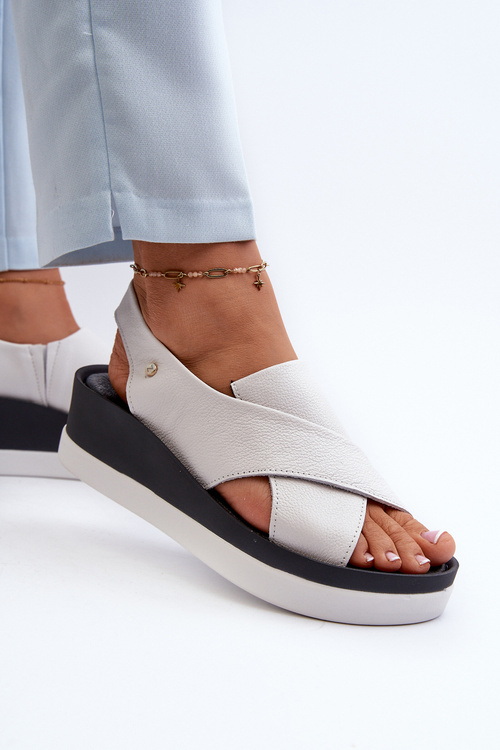 Zazoo 40256 Skórzane Sandały Na Koturnie Białe