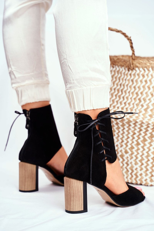 Sandały Damskie Na Słupku Maciejka Czarne Zamszowe 04122-01