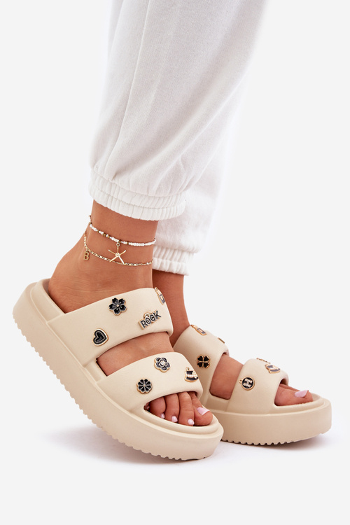 Piankowe Klapki Damskie Z Przypinkami Beżowe Ravanala