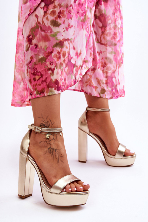 Skórzane Sandały Na Wysokim Słupku I Platformie Złote Sky Dream