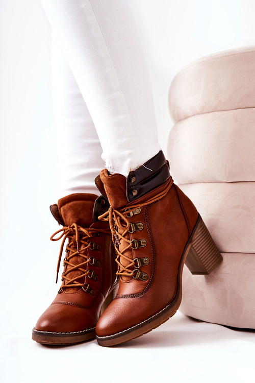 Botki Na Słupku Ocieplane Camel Charmmis