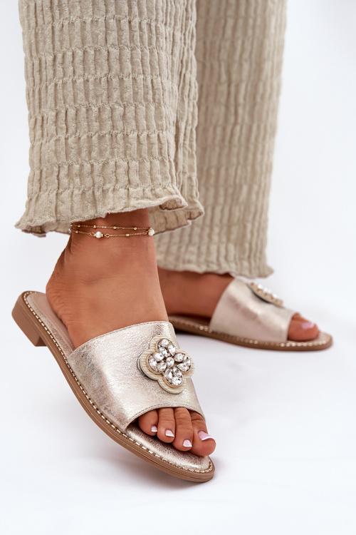 Klapki Damskie Na Płaskim Obcasie Z Ozdobnym Detalem S.Barski KV51-087 Złote