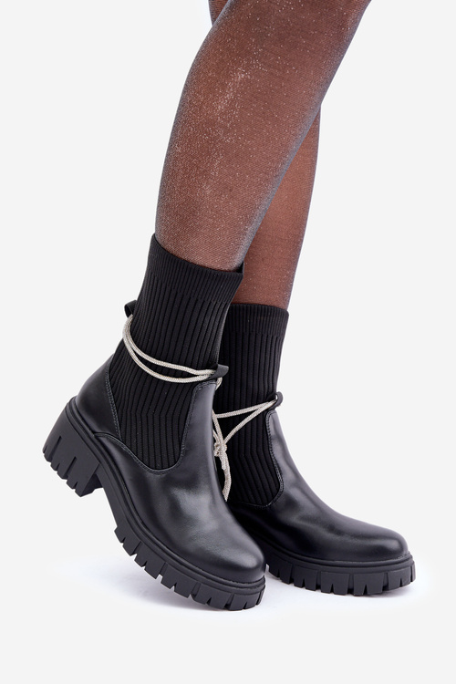 Botki Ze Skarpetą I Błyszczącym Wiązaniem Czarne Dinarca