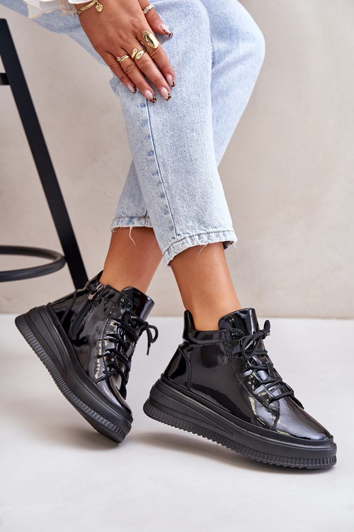 Lekkie Lakierowane Buty Sportowe Na Platformie Skóra Naturalna Artiker 55C1049 Czarne