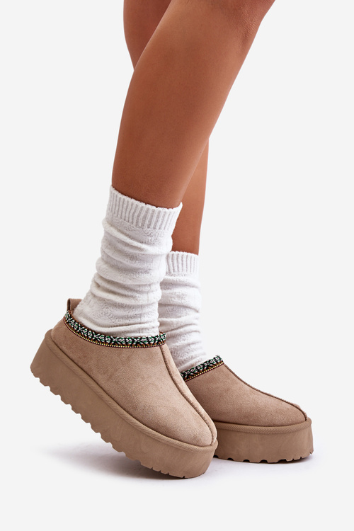 Kapcie Damskie Na Platformie Z Haftem Beżowe Neroma