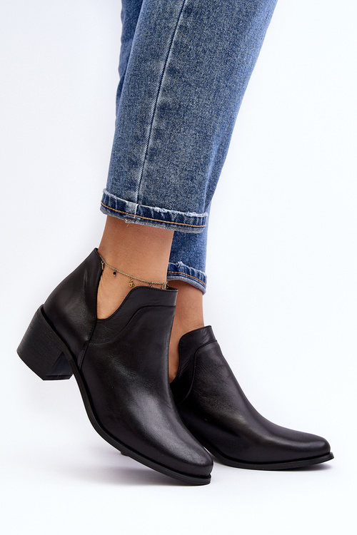 Skórzane Botki Z Wycięciami Na Obcasie Czarne Dalros