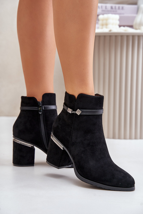Ocieplane Botki Damskie Na Słupku Z Ozdobnym Paskiem Vinceza 16446 Czarne