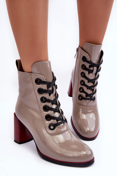 Lakierowane Sznurowane Botki Na Słupku S.Barski MR870-15 Ciemnobeżowe