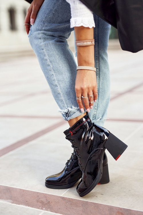 Damskie Botki Na Słupku Lakierowane Czarne Do It Better