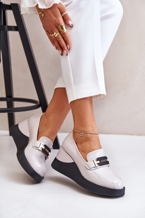 Lakierowane Mokasyny Na Koturnie Vinceza 58337 Szare