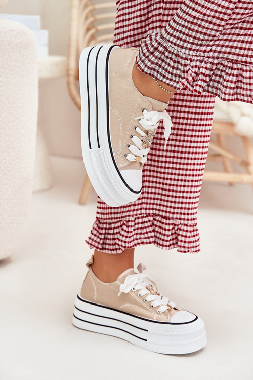 Trampki Damskie Na Platformie Ze Złotymi Przypinkami Beżowe Fiorina