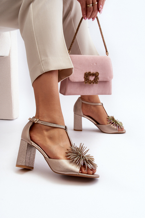 Sandały Skórzane Na Słupku Z Ozdobą Laura Messi 2758 Złote