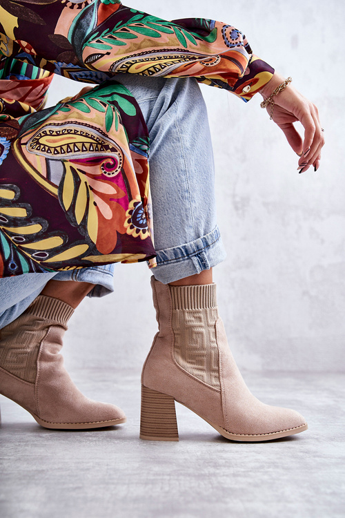 Damskie Zamszowe Botki Ze Skarpetą Beżowe Montes