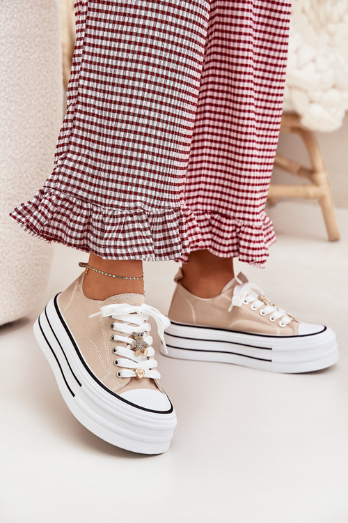 Trampki Damskie Na Platformie Ze Złotymi Przypinkami Beżowe Fiorina