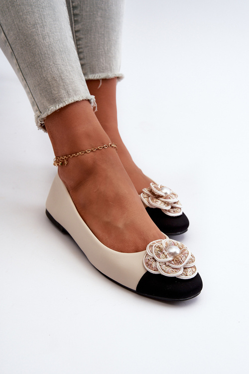 Baleriny Damskie Eko Skórzane Z Ozdobnym Detalem Beżowe Divinella