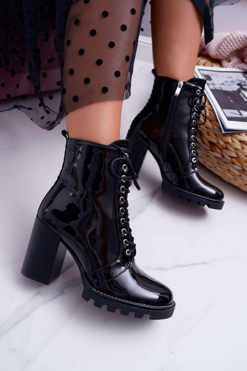 Botki Damskie Na Słupku Lakierowane Czarne Insist