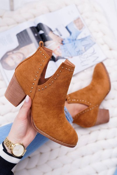 Botki Damskie Na Słupku Wsuwane z Wycięciami Camel ManiMani