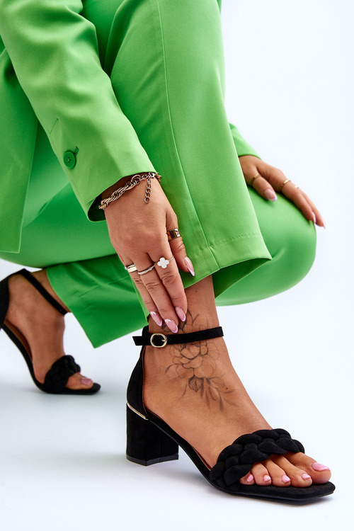 Zamszowe Sandały Na Obcasie Z Ozdobnym Warkocze Czarne Azela