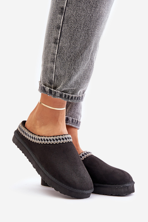 Wygodne Obuwie Domowe Kapcie Z Haftem Damskie Inblu FX000021 Czarne