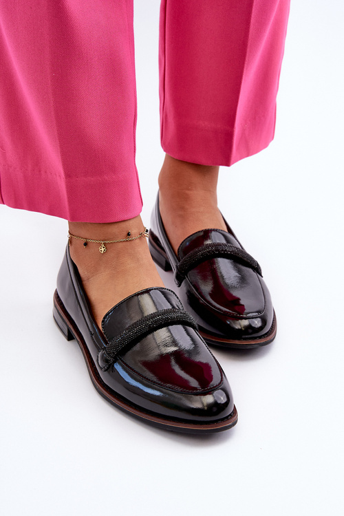 Skórzane Mokasyny Damskie Z Ozdobnym Paseczkiem Lakierowane Czarne Saosin