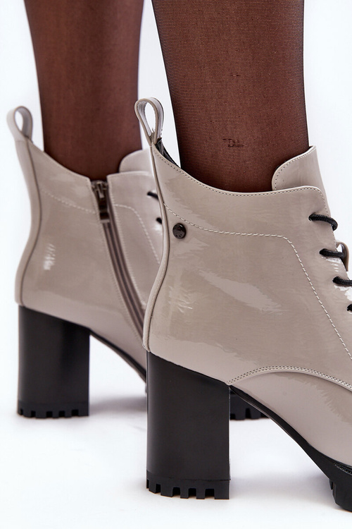 Botki Lakierowane Na Słupku Ocieplane Jasnoszare S.Barski MR870-54