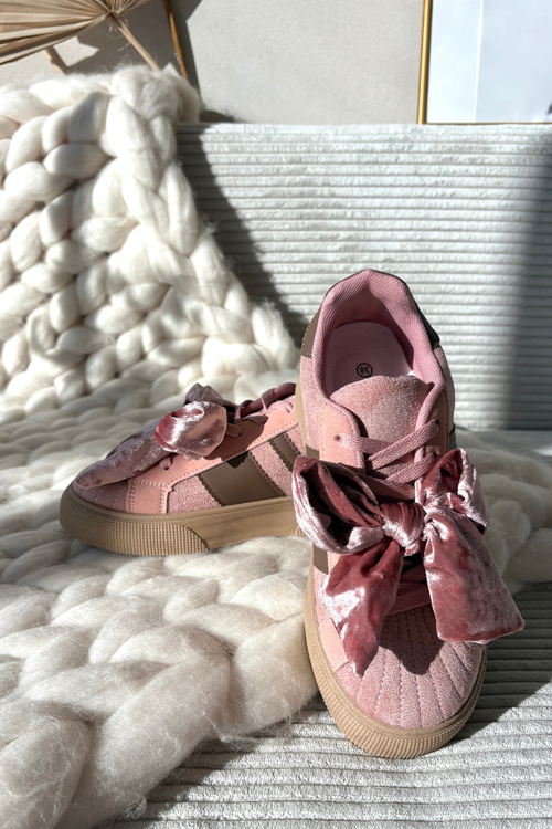 Sneakersy Damskie Z Welurową Kokardą Różowe Ashlyn