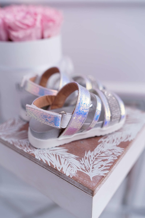 Dziecięce Sandały Na Rzepy Dla Dziewczynki Białe Benzynowe Matylda