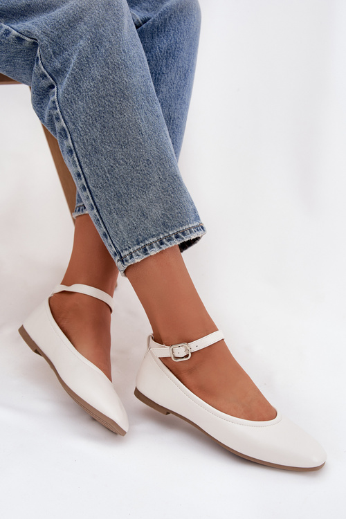 Baleriny Damskie Z Paskiem I Klamrą Białe Janelor