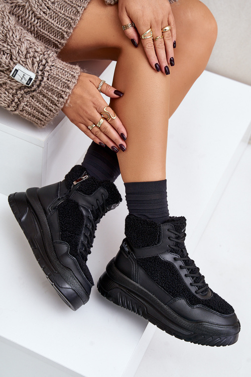 Sneakersy Damskie Na Platformie Z Futerkiem Typu Baranek Lee Cooper LCJ-24-47-3145 Czarne