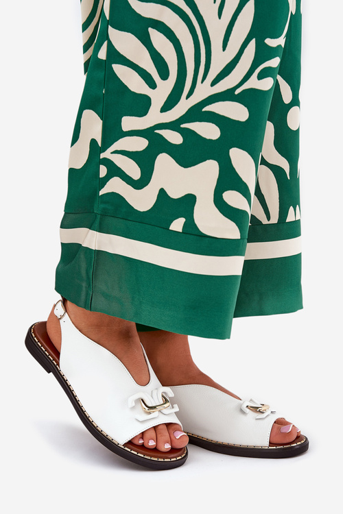 Sandały Na Płaskim Obcasie Z Ozdobą Eko Skóra Białe Tillireta