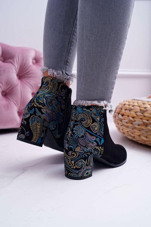 Botki Damskie Na Słupku Sergio Leone W Kwiaty Folk Czarne Eros2