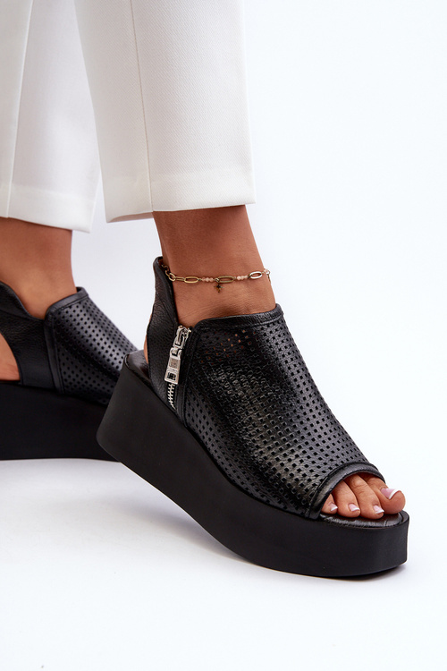 Zazoo 1792 Skórzane Ażurowe Sandały Na Koturnie Czarne