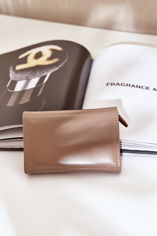 Lakierowany Portfel Damski Ciemnobeżowy Rahner